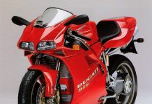 Ducati 916 1994 red superbike front and side view